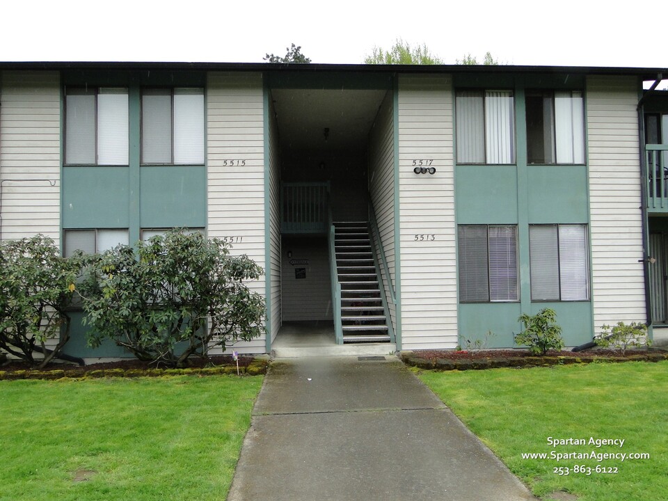 5513 108th Avenue Ct E in Puyallup, WA - Building Photo