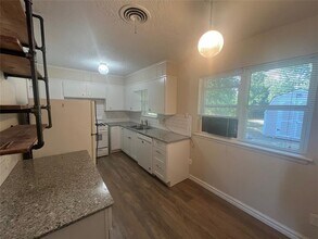 1331 W Hayes St in Norman, OK - Building Photo - Building Photo