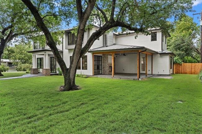 3008 W 50th St in Austin, TX - Building Photo - Building Photo