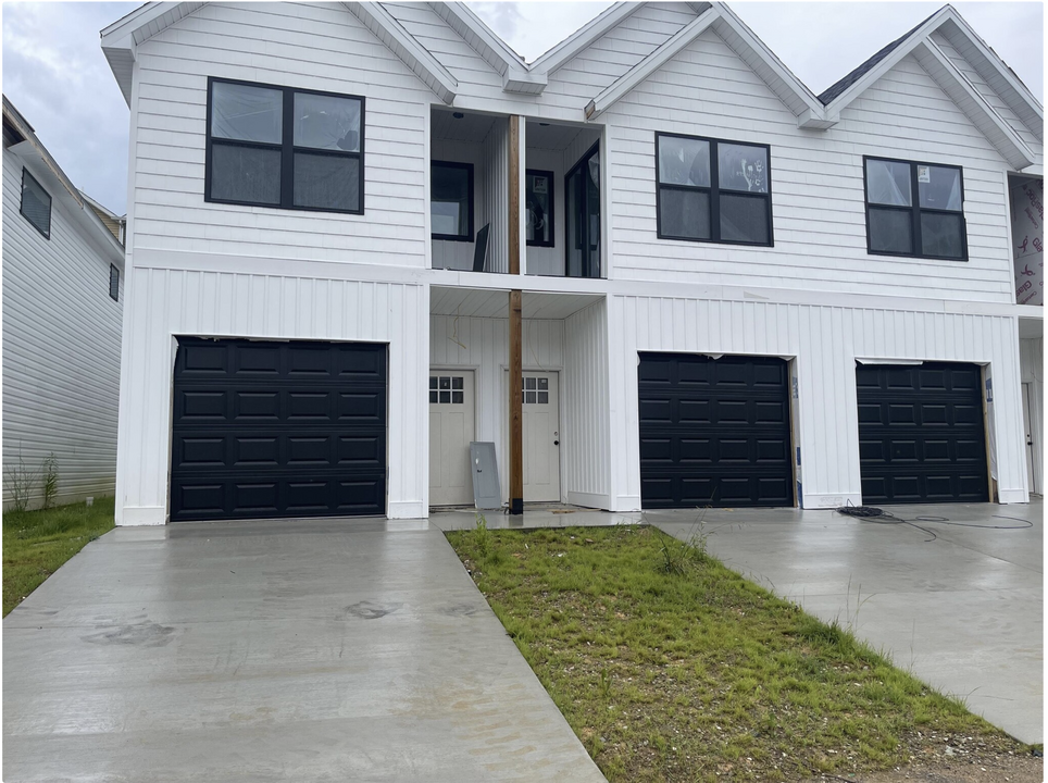 3 Mimosa Ln in Ona, WV - Building Photo
