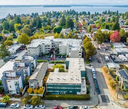 Well Located 1BR In Central West Seattle in Seattle, WA - Foto de edificio - Building Photo