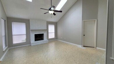 6925 Fawn Ridge Dr in Corpus Christi, TX - Building Photo - Building Photo