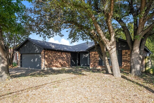 6419 Twin Spruce Ct in Arlington, TX - Building Photo - Building Photo