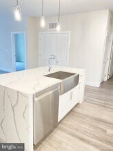 1761 Old Meadow Rd in Tysons, VA - Building Photo - Building Photo