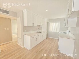 10165 Samoa Ave in Los Angeles, CA - Building Photo