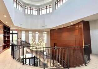 8860 NW 103rd Ave in Doral, FL - Building Photo - Building Photo