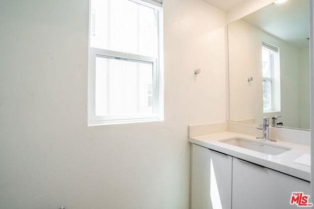 property at 5257 Bainbridge Pl