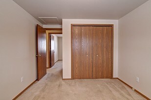 500 N Steven Ave Apartments