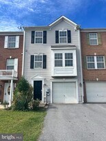 705 PRENTISS Pky in Martinsburg, WV - Building Photo