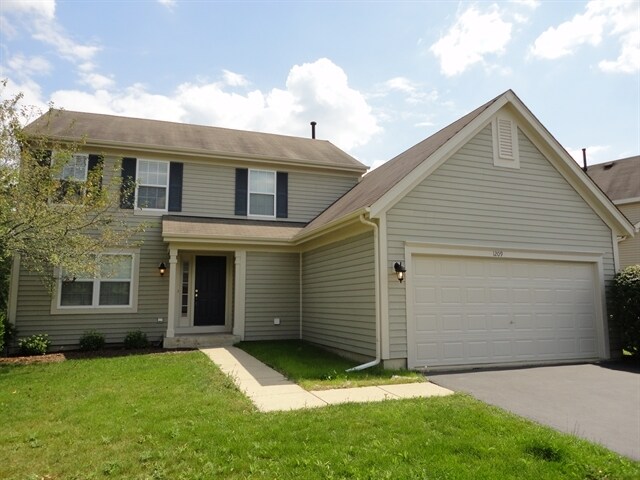 1209 N Camden Ln in South Elgin, IL - Foto de edificio
