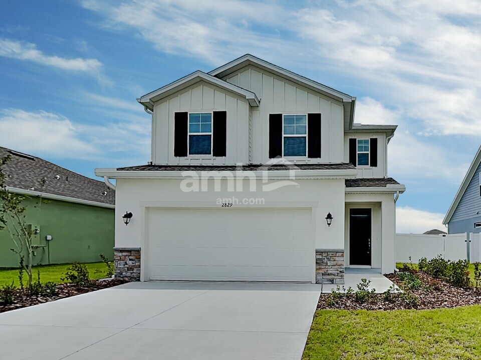 2829 Ponds Trl in St. Cloud, FL - Foto de edificio