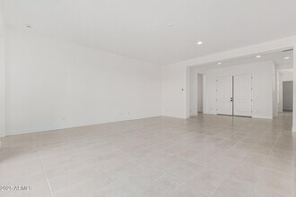 16981 W Cameron Dr in Surprise, AZ - Building Photo - Building Photo