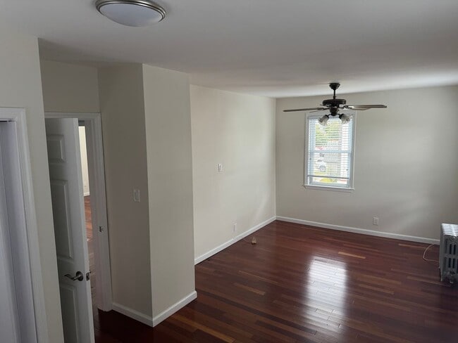 165 Grant Ave in Mineola, NY - Building Photo - Building Photo