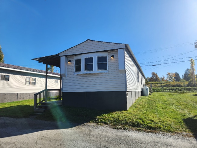 24 Founders Wy in Montpelier, VT - Building Photo - Building Photo