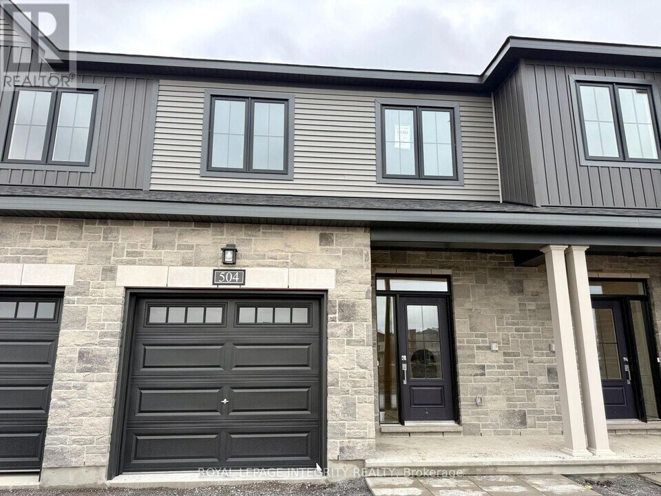 504 Ingenuity Row in Ottawa, ON - Building Photo