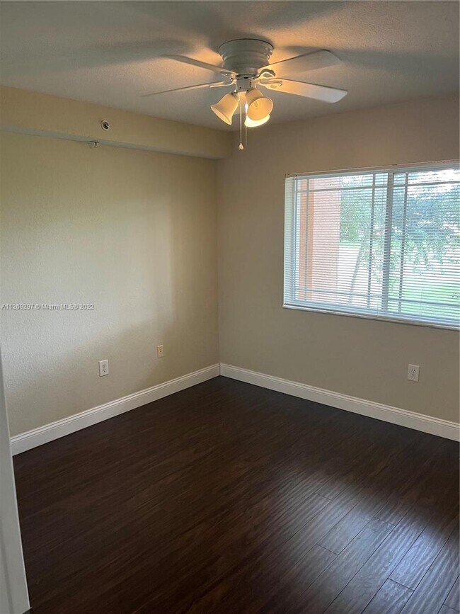 151 SW Palm Dr-Unit -206 in Port St. Lucie, FL - Building Photo - Building Photo