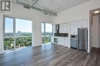 75-1475 The Donway W in Toronto, ON - Building Photo - Building Photo