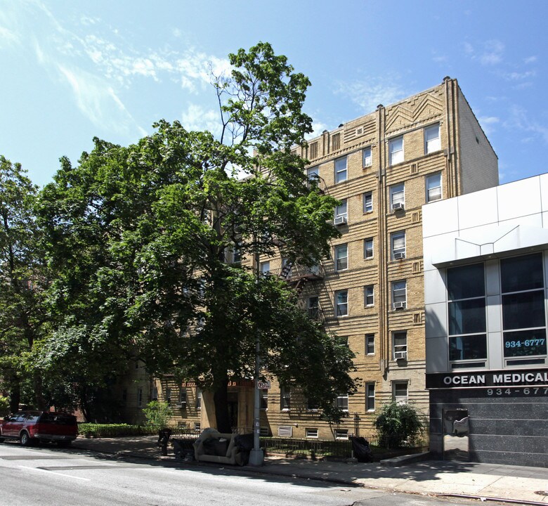 2704 Ocean Ave in Brooklyn, NY - Building Photo