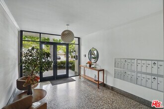 930 3rd St in Santa Monica, CA - Building Photo - Building Photo