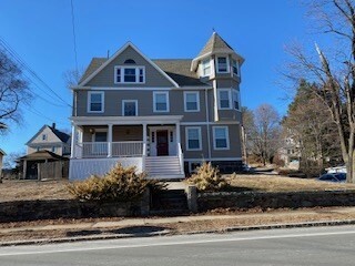 22 Howard St, Unit #3 in Melrose, MA - Building Photo