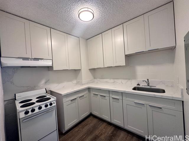 1528 Emerson St in Honolulu, HI - Building Photo