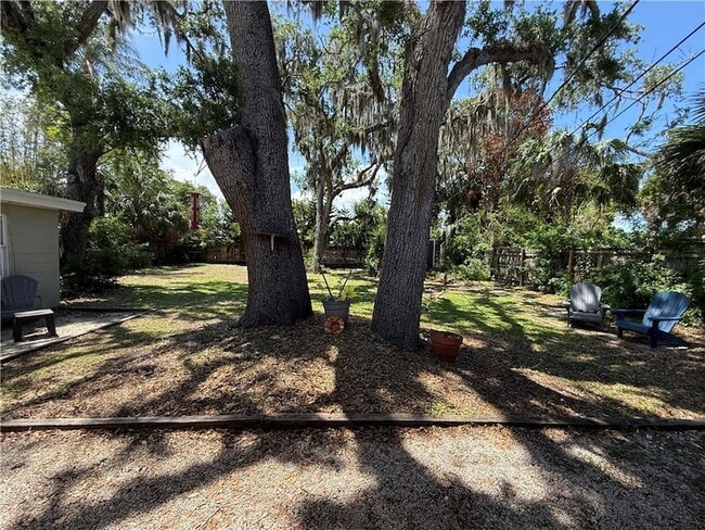 2159 10th Ave, Unit 2159 in Vero Beach, FL - Building Photo - Building Photo