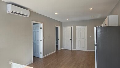 31 Hicks St in New Bedford, MA - Building Photo - Building Photo