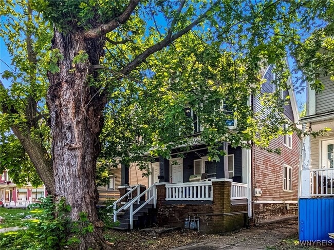 property at 722 Hopkins St