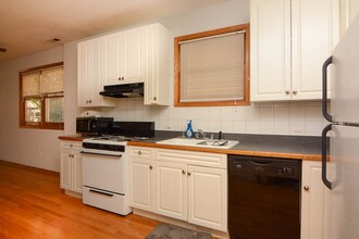 1445 W Cortez St, Unit J03P in Chicago, IL - Building Photo - Building Photo