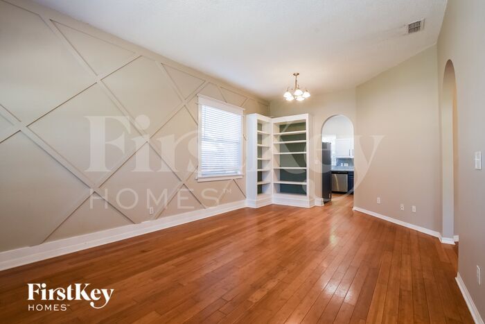 3010 Linmont Ln in Eustis, FL - Building Photo