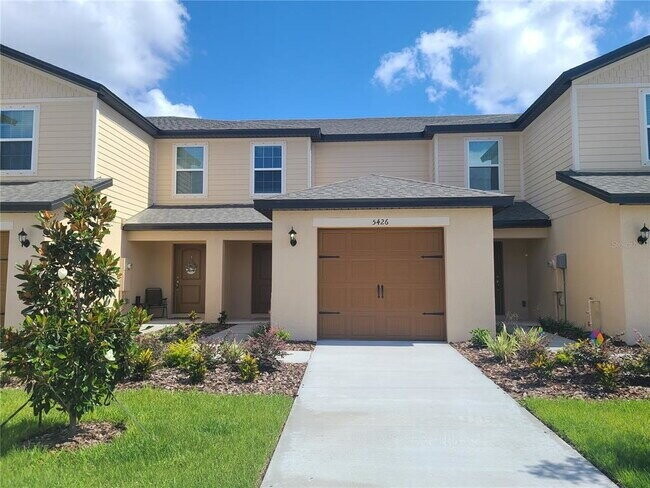 5426 Companion Ln in Tampa, FL - Building Photo - Building Photo