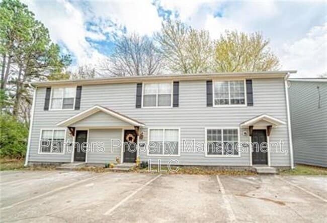 property at 1530 N Addington Ave