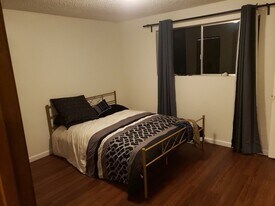 1700 196th Pl SW in Lynnwood, WA - Building Photo