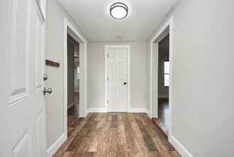 215 St Charles Dr in Crosby, TX - Building Photo - Building Photo