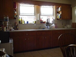 576 Washington St in Brookline, MA - Building Photo - Building Photo