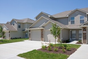Arbor Mist Townhomes in Kansas City, MO - Building Photo