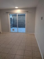 101 E Ave B in South Hutchinson, KS - Building Photo