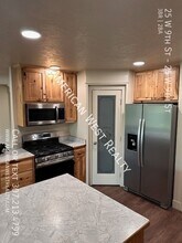 25 W 9th St in Lovell, WY - Building Photo - Building Photo