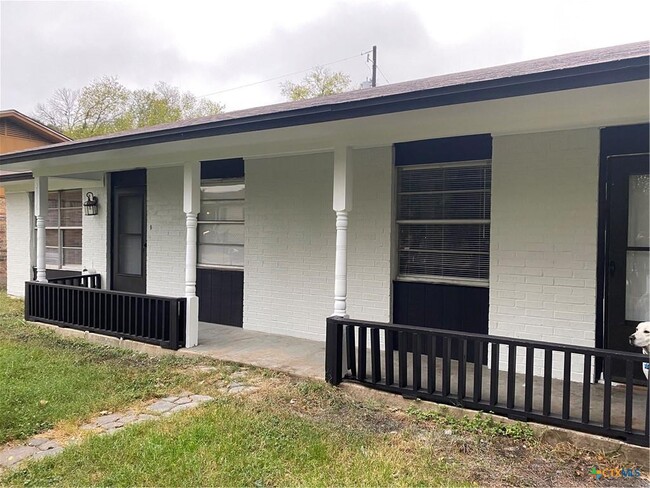 property at 2916 Antelope Trail