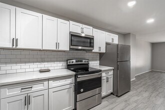 9711 Linkmeadow Ln in Houston, TX - Building Photo - Building Photo