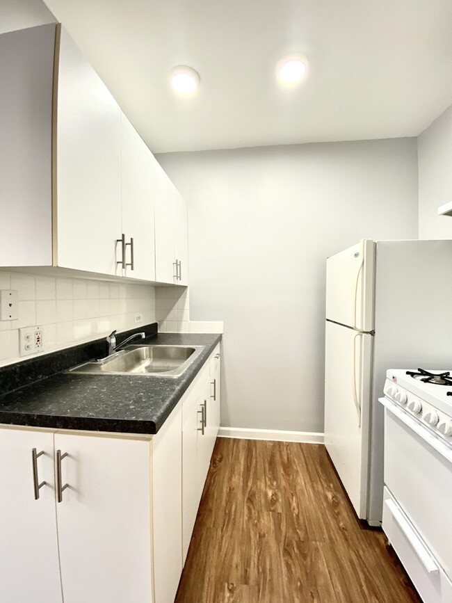 4241 N Kenmore Ave in Chicago, IL - Building Photo - Building Photo