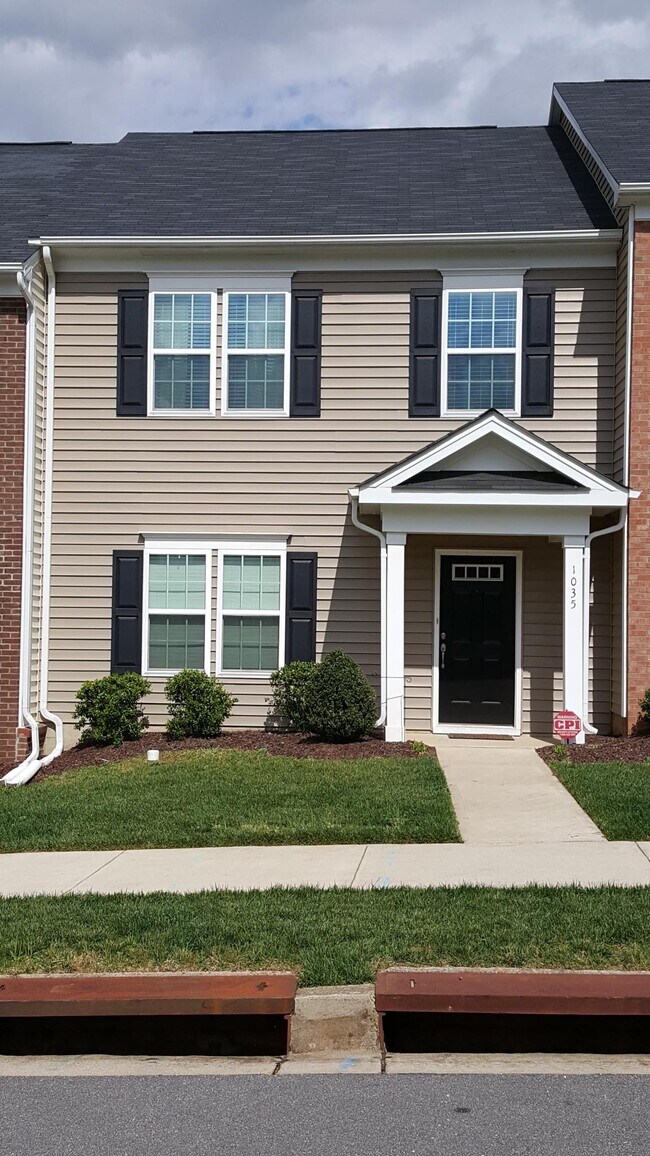 property at 1035 Ileagnes Rd