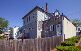 527 Nantasket Ave in Hull, MA - Building Photo - Building Photo