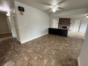 2040 W Linda Vista Ave in Porterville, CA - Building Photo - Building Photo