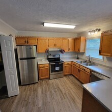 1008 Fisk Park Dr in Cookeville, TN - Building Photo - Building Photo