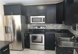 14212 NE 4th Ave in Miami, FL - Building Photo - Building Photo