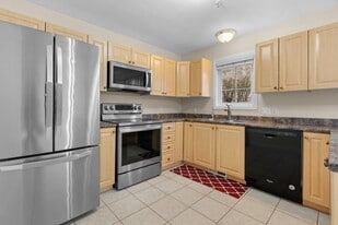 179 Littleton Rd in Chelmsford, MA - Building Photo