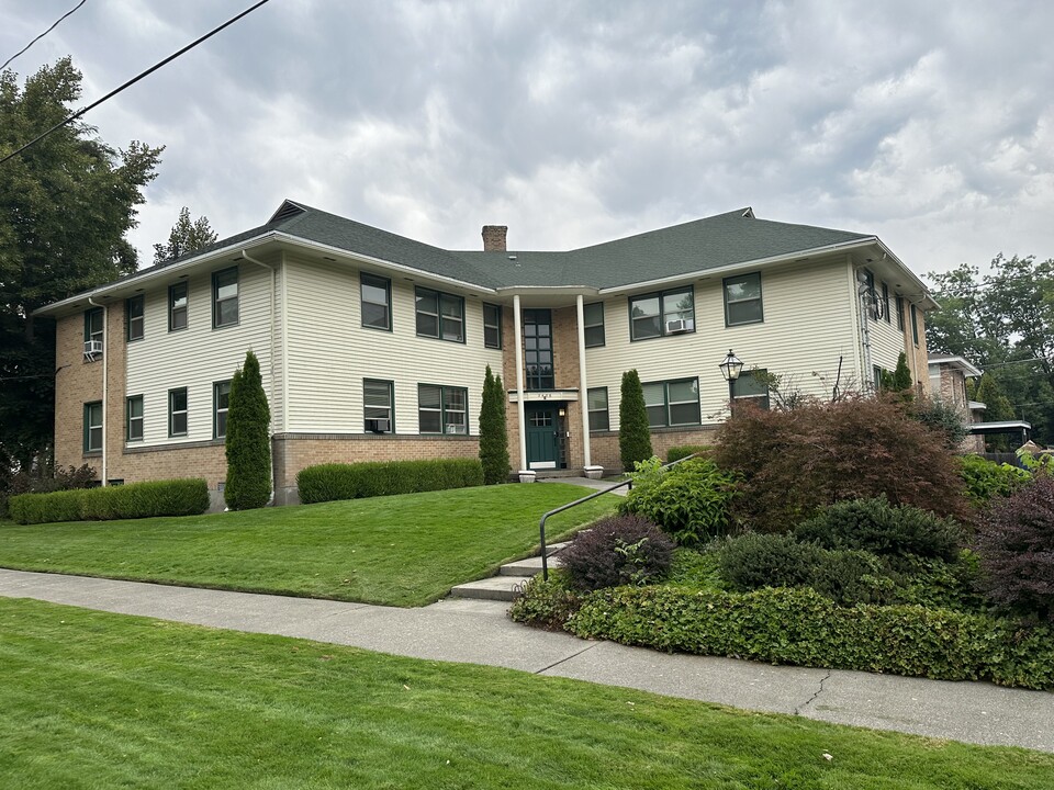 The Lee Apartments in Spokane, WA - Foto de edificio