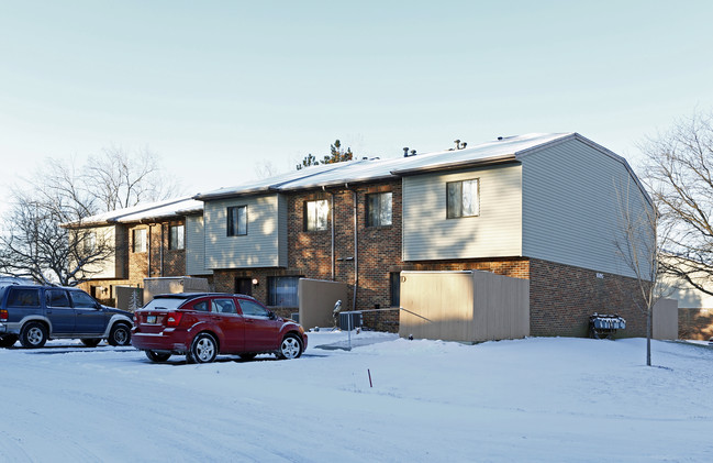 Fostoria Green Apartments in Fostoria, OH - Building Photo - Building Photo