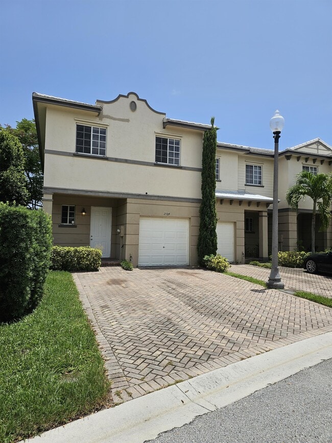 property at 2014 Marsh Harbor Dr